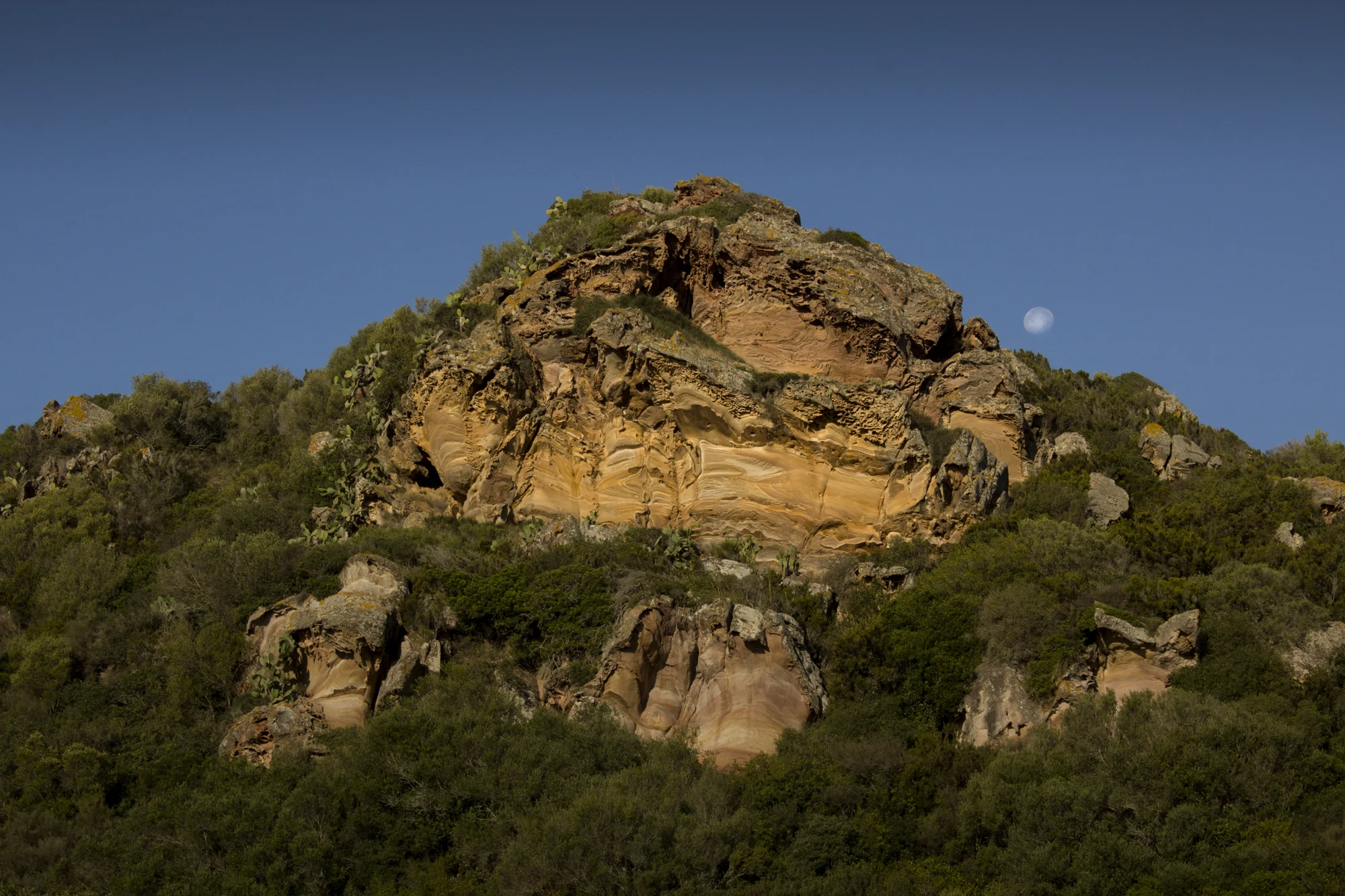 Geología de Menorca. Un patrimonio de millones de años · fotografía de Capell de Ferro