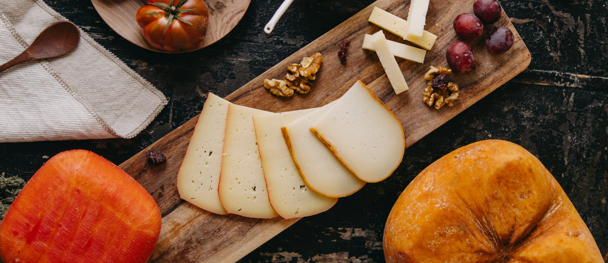 El queso Mahón-Menorca. Un producto único, esencia de la isla · fotografía de CRDOP QUESO MAHÓN - MENORCA
